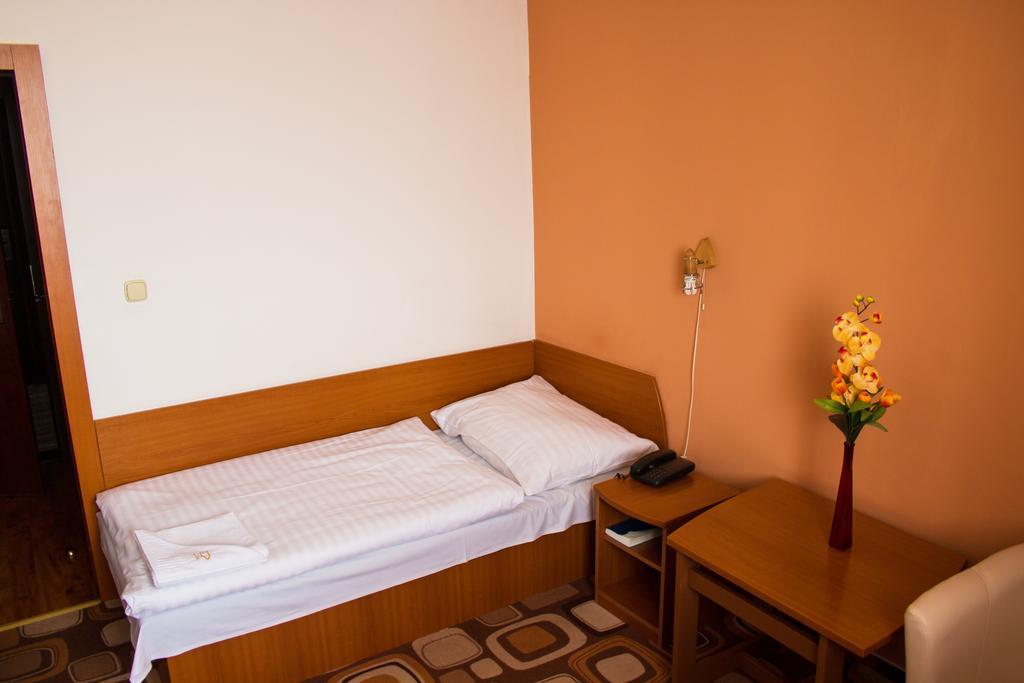 Hotel Druzba Nagymihály Kültér fotó